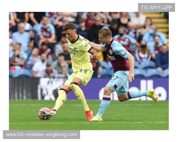 波尔图门将最后一扑赢得掌声——守护荣耀的最后防线