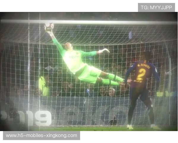 拜仁门将神扑数次保住零失球记录——球场上的守门者如何把信任化作胜利